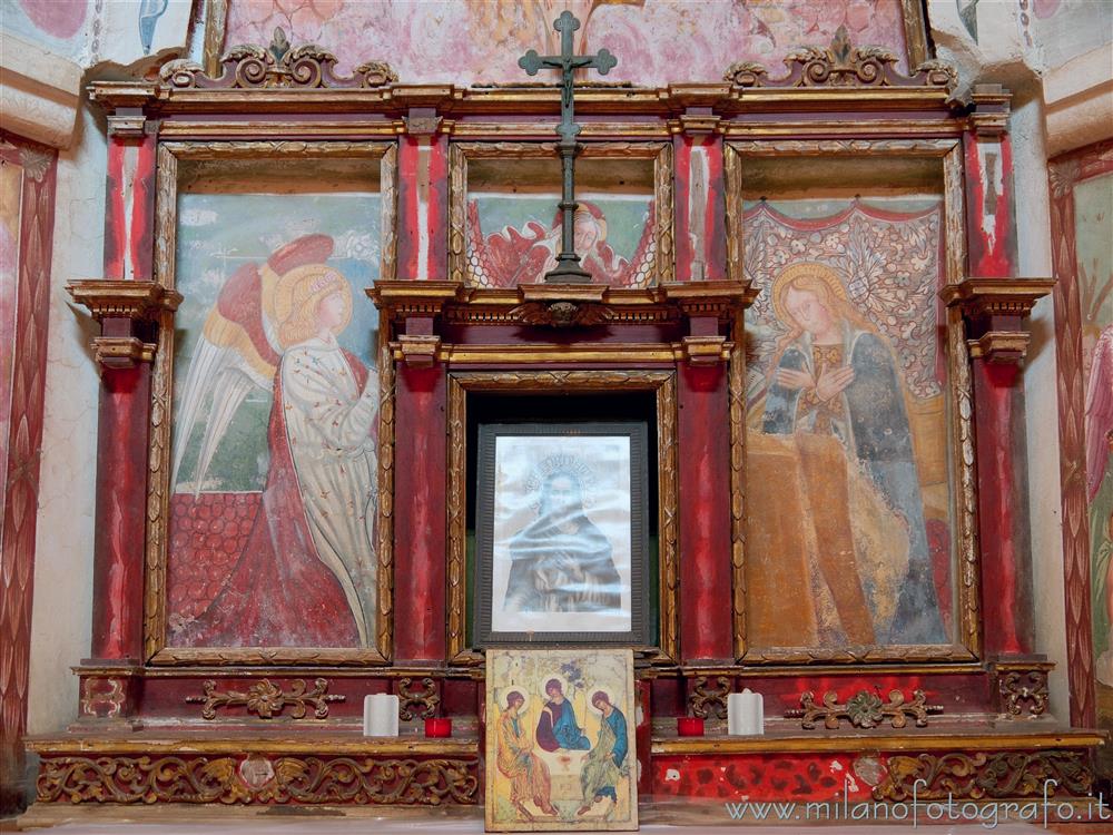 Sagliano Micca (Biella) - Annunciazione di Daniele De Bosis nell'Oratorio della Santissima Trinità